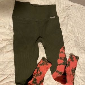 Bombshell Sportswear Ribbed Tie Dye Leggings